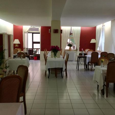 Logis Au Puits Enchante Saint-Martin-en-Bresse Dış mekan fotoğraf